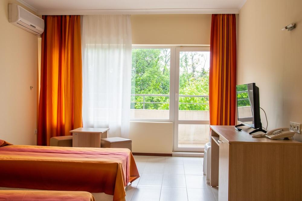Park Bellevue Hotel 3*